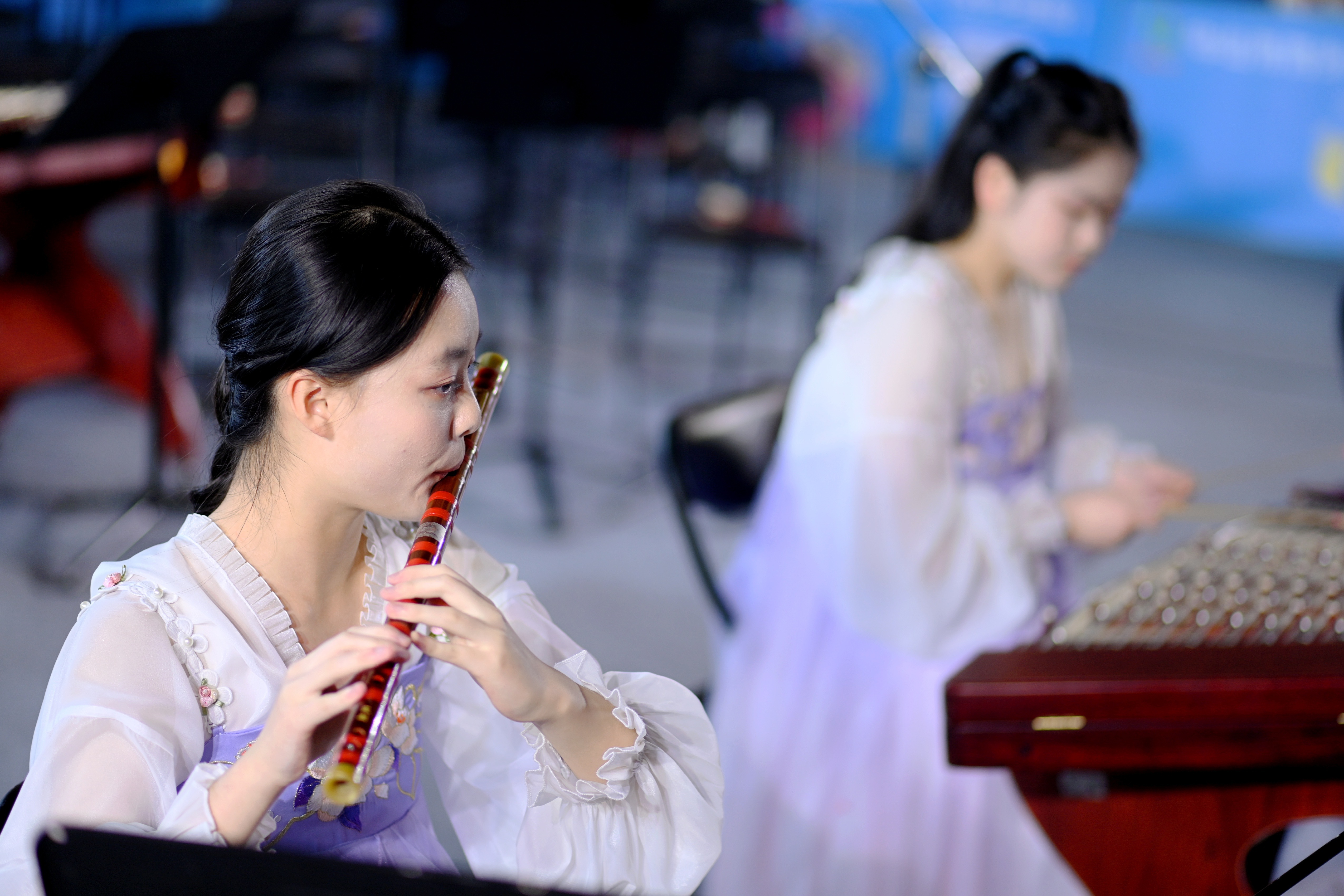 沪粤和鸣 点亮中山老街跨年夜