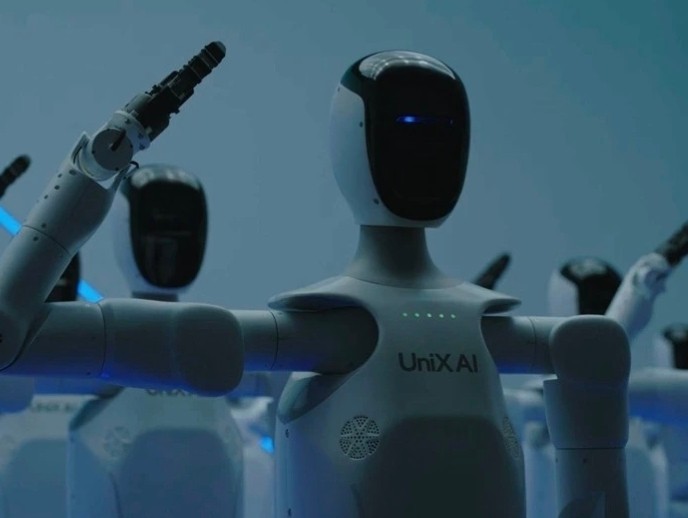 优理奇UinX AI单月交付过百台 重塑具身智能新标杆