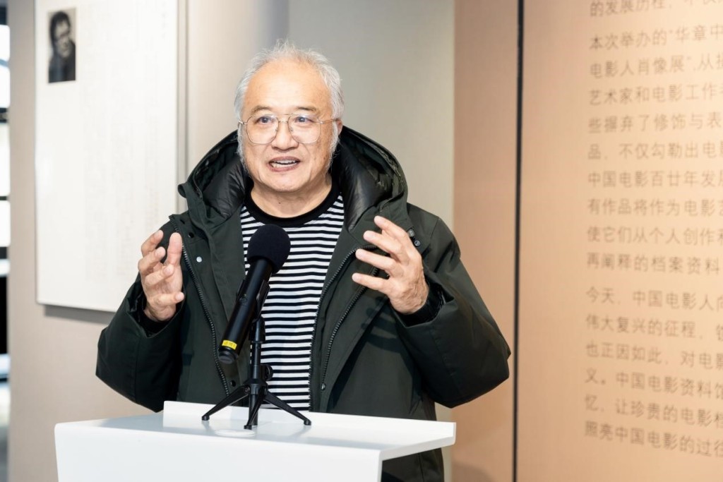 中国摄影家协会会员、摄影家逄小威