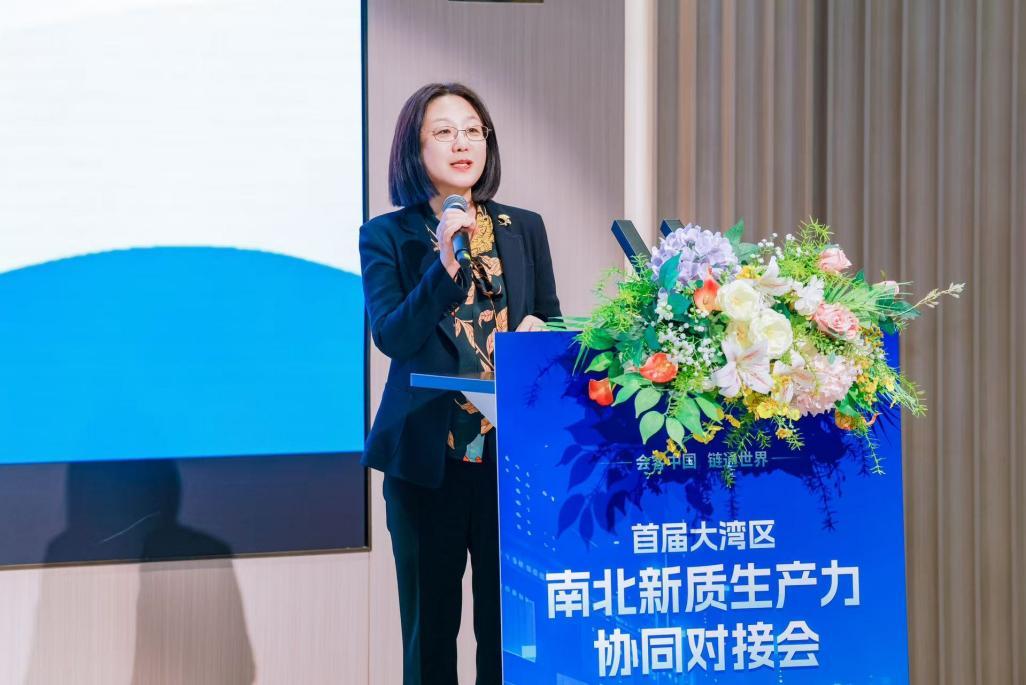 济南市投资促进局党组成员、副局长贺旭艳