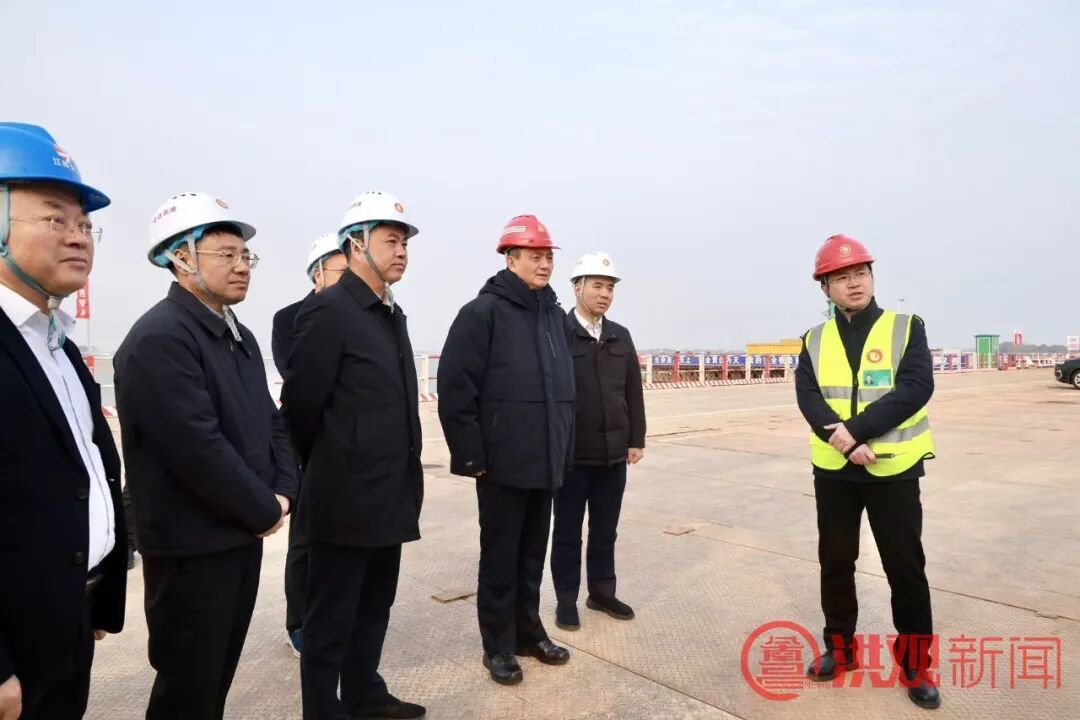 李红军调研塔进高速水岚洲特大桥工程建设情况