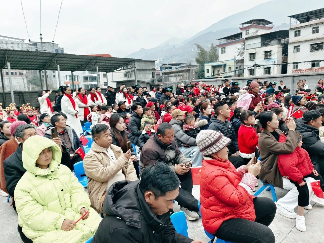 “青春撞童心” 共育暖冬记 奉化帮扶架起甘洛校园互动桥