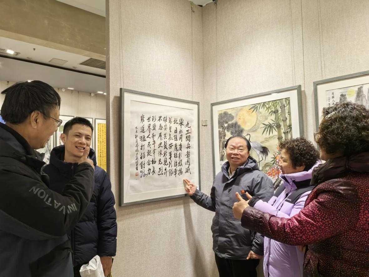 一位艺术家对书法之道执着坚守不懈求索：“他多次进京参展彰显艺术魅力”