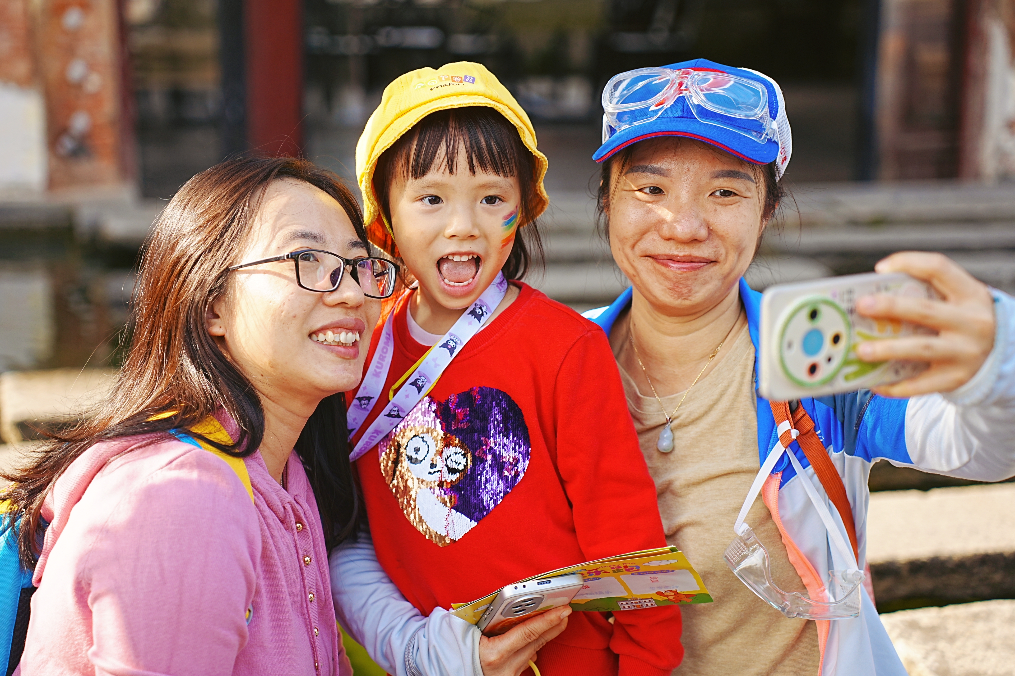 中山南区元旦上演“炫彩欢乐跑” 彩色派对串起古村田园