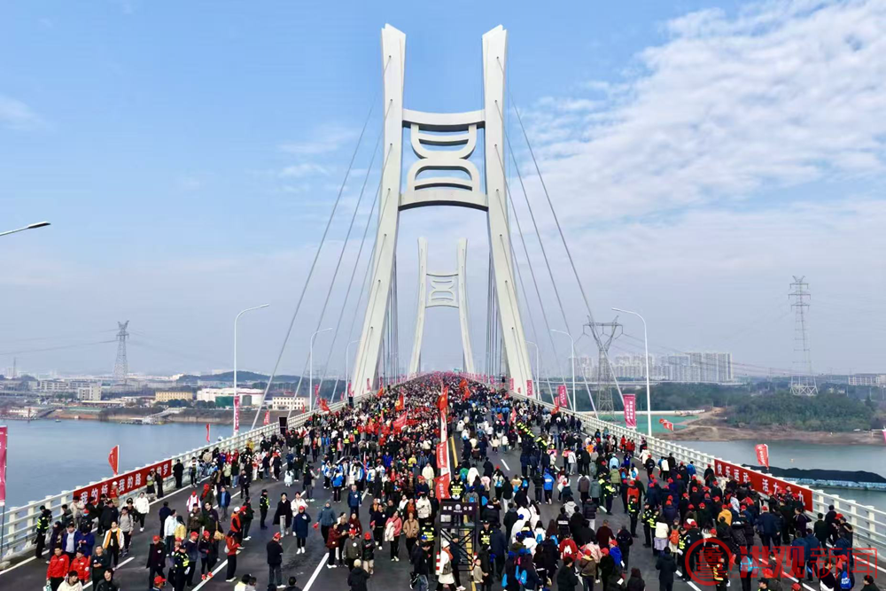 “爱我英雄城 健步隆兴桥”活动举行 李红军参加