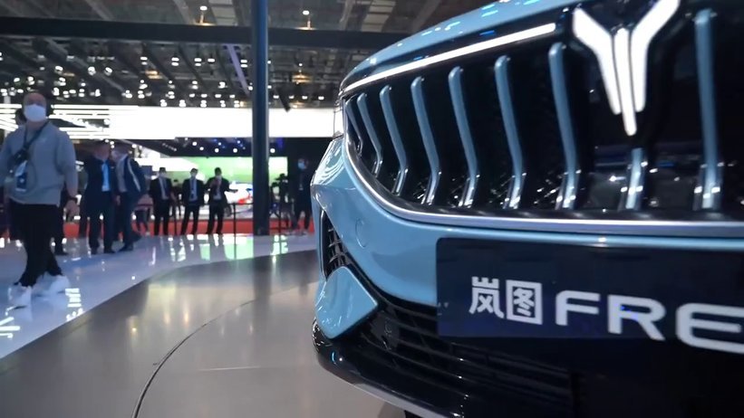 连年跃升！岚图汽车2025年交付150169辆 同比劲增87%