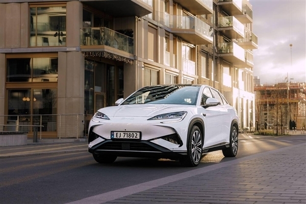 中国车企在欧洲卖爆了!英国每售十辆新车就有一辆来自中国