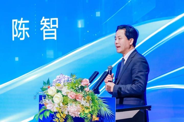 会客中国™荣誉理事长、中国五百强产业联盟联席主席、香港铜锣湾集团董事局主席陈智