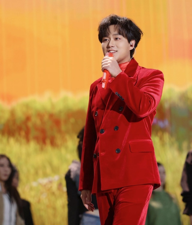 洛琦《相拥在一起》成2026浙江卫视跨年最强情感符号(图4)