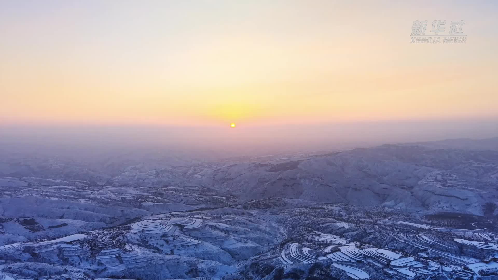 瞰中国·冰雪冬韵｜内蒙古：黄河冰封 雪覆层峦