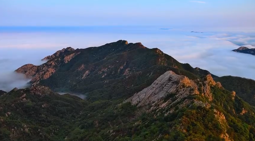 （沂蒙山旅游区龟蒙景区云海景观 图源临沂市人民政府官网）
