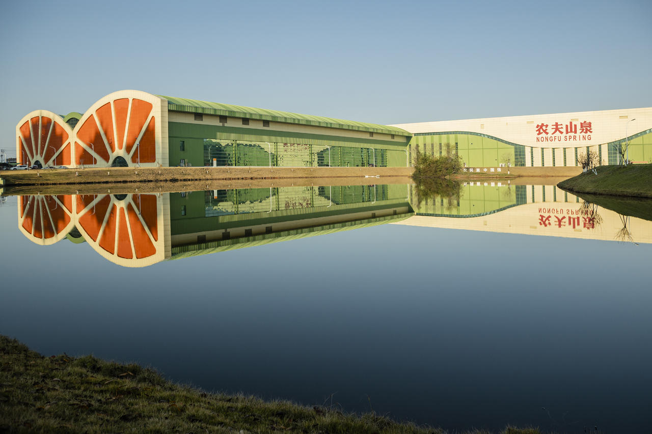 从树梢到餐桌 十道工序 “定制”一颗17.5&deg;橙