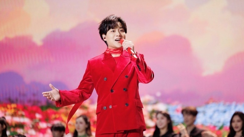 用公益之声温暖时代  洛琦跨年压轴《相拥在一起》为小家与大国架起祝福之桥