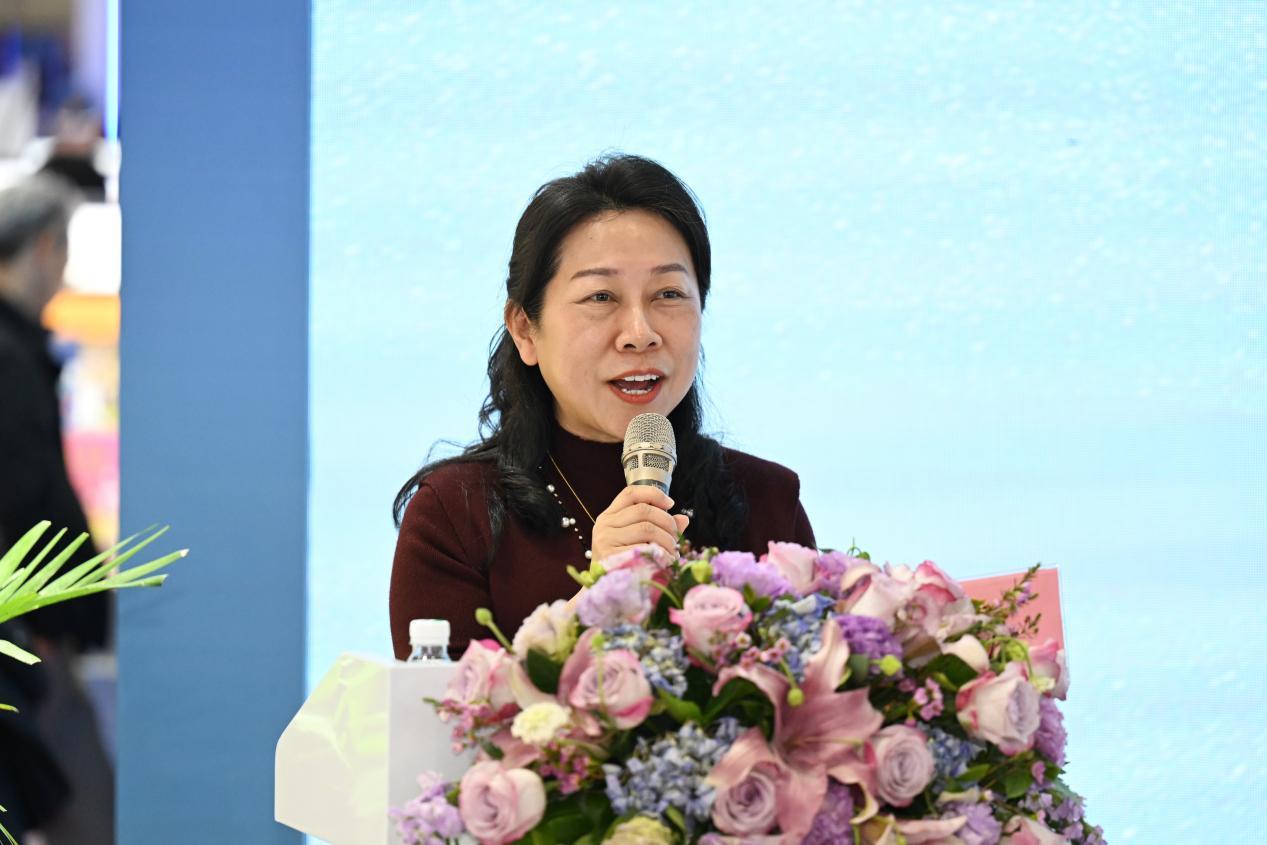 时代出版传媒股份有限公司党委委员、副总经理、总编辑 张堃