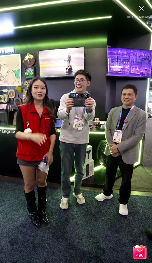 创想三维携新品SPARKX i7亮相CES 2026，影视飓风Tim现场直击