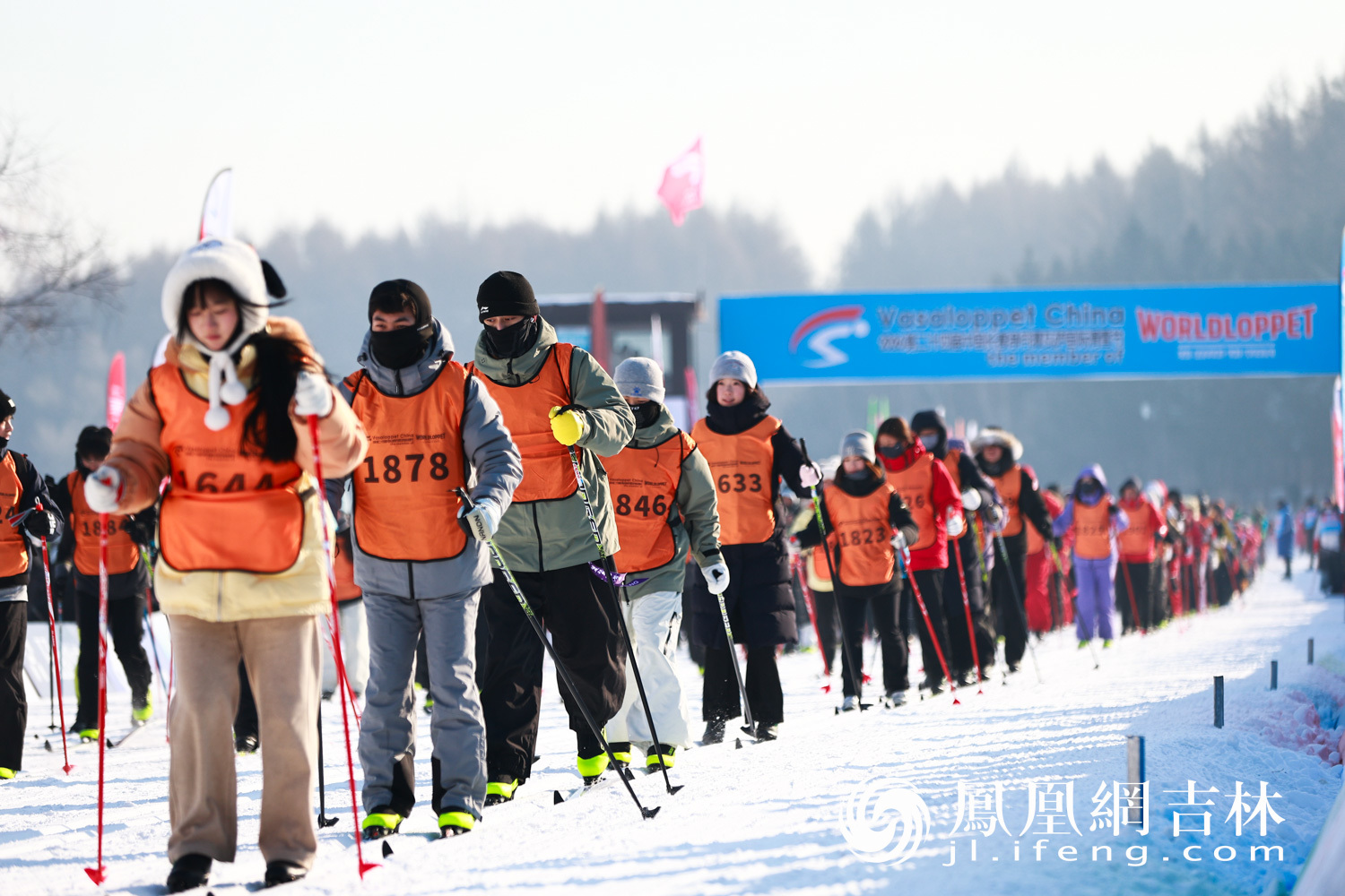 图集|雪上飞驰！第24届中国长春净月潭瓦萨国际滑雪节燃爆开赛