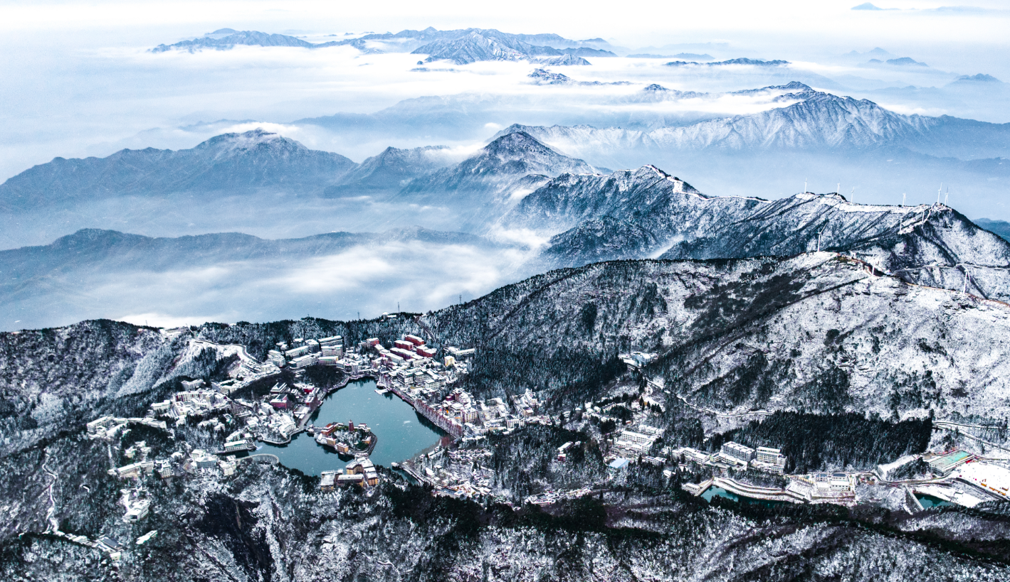 江西武宁：雾凇映云海 雪域绘仙境（图）