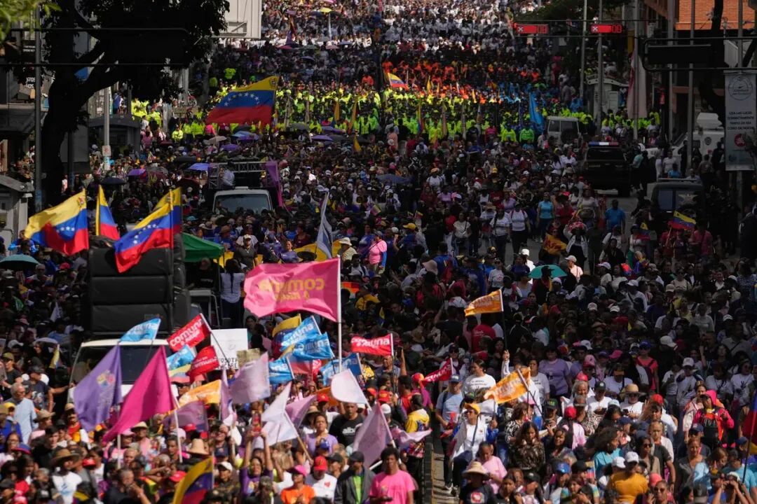 Caracas erupts in pro-Maduro protests as Rodriguez asserts no foreign entity controls Venezuela