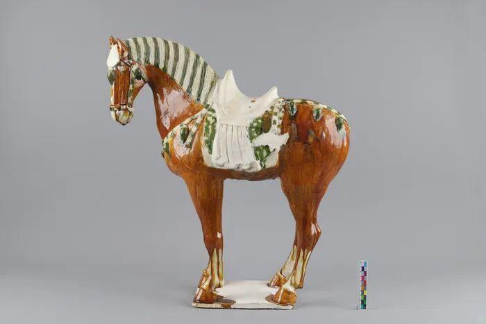 完成保护修复后的唐三彩