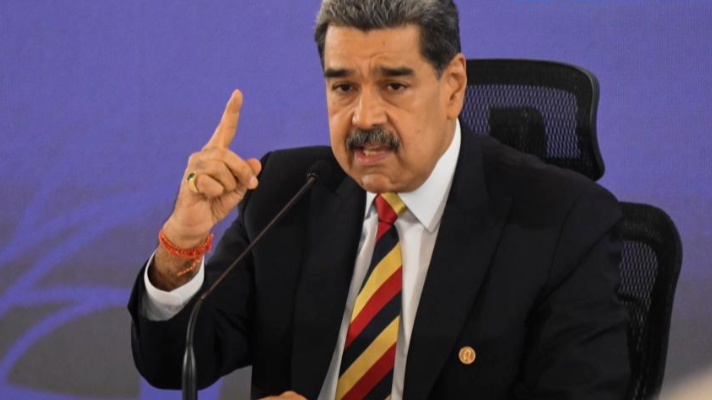 马杜罗曾公开喊话特朗普：来抓我啊！我就在总统府等着你们