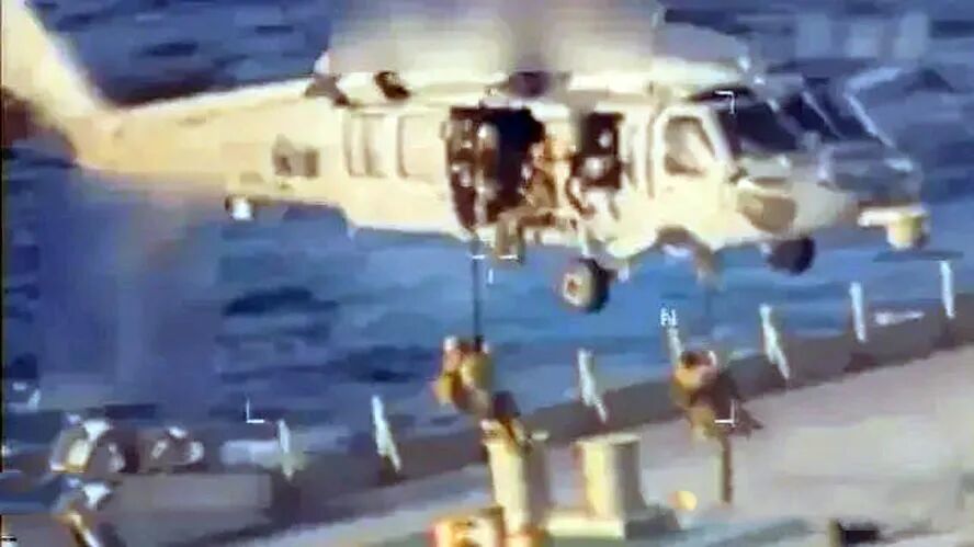 唐驳虎:特朗普先掳马杜罗,后抢俄油轮,揭示了这几个残酷真相