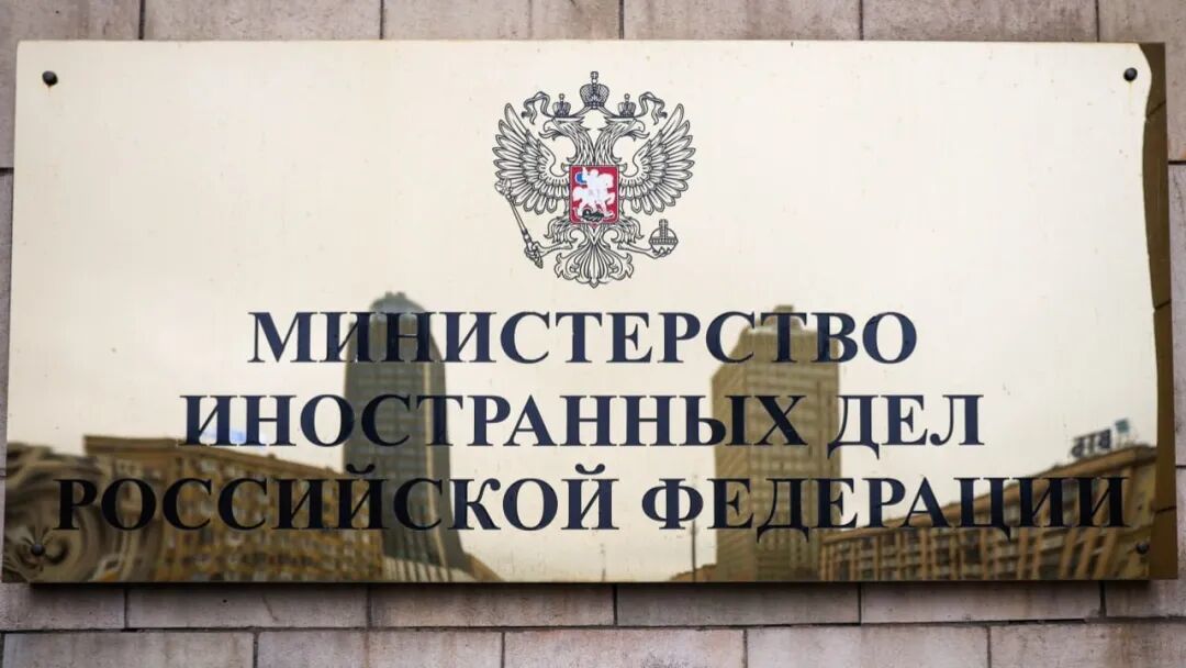 唐驳虎:特朗普先掳马杜罗,后抢俄油轮,揭示了这几个残酷真相