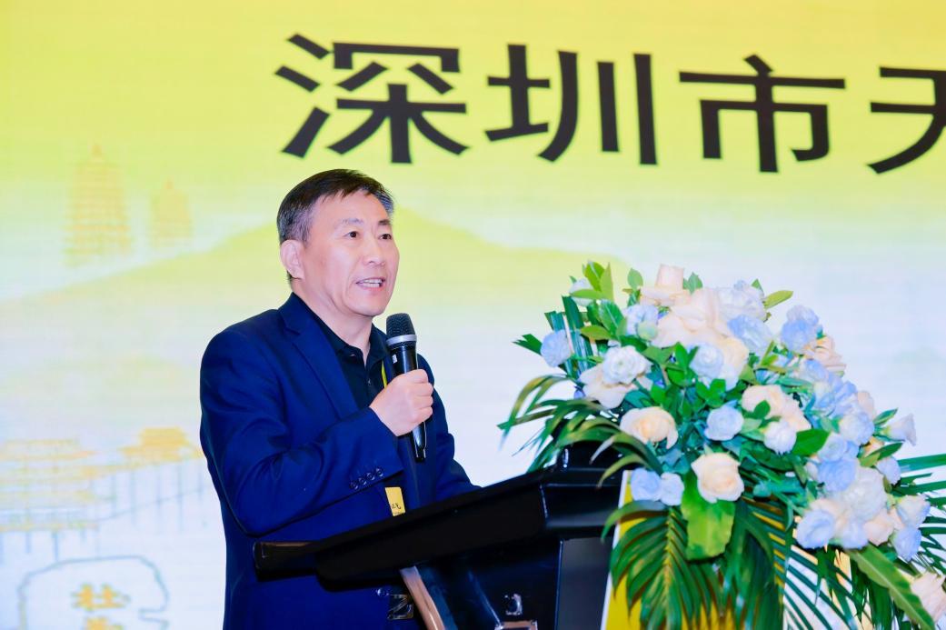 图：深圳市天佑医学研究院执行院长昌墨振