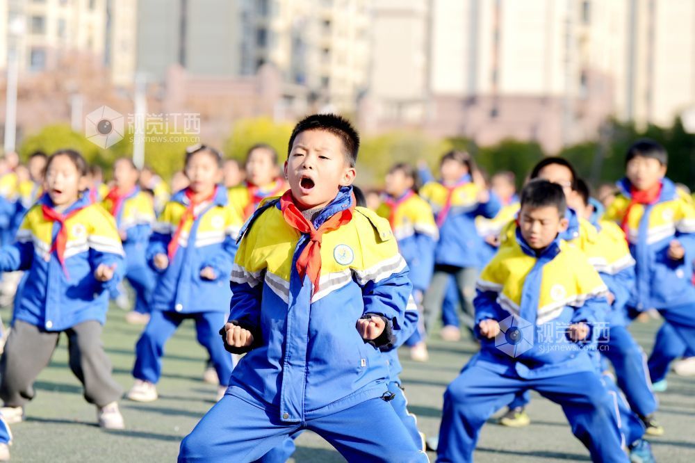 江西上高：阳光大课间 武术进校园（图）