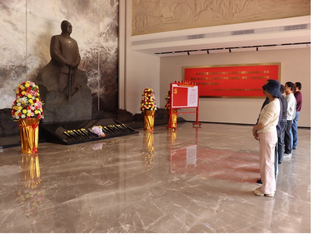 党员参观叶剑英纪念馆