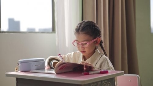 思问AI眼镜如何脱颖而出