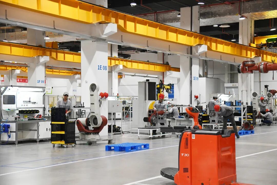 汇川技术南京基地生产一线