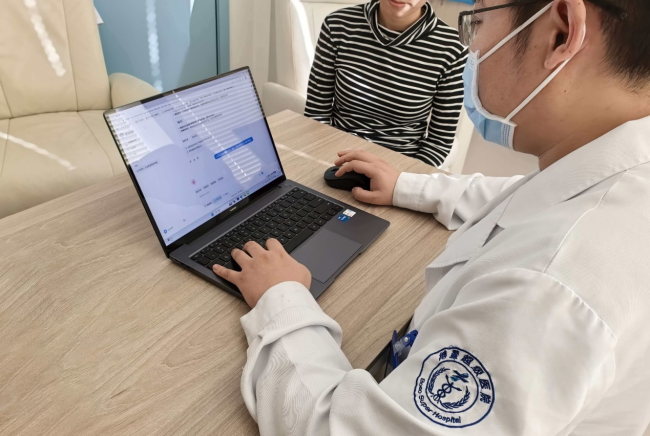 打造临床决策的“第二大脑”！北电数智与中日友好医院联合推出智能体助手“樱智医助”