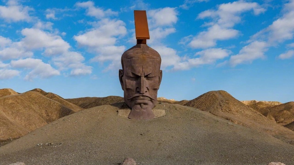 胡锡进:即使作者有海外经历,也不应成为质疑瓜州汉武帝雕像的噱头