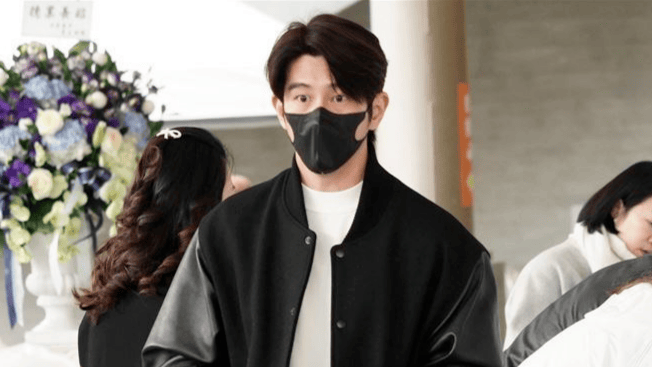 修杰楷逃兵风波后首现身，回应复出事宜：再一阵子吧