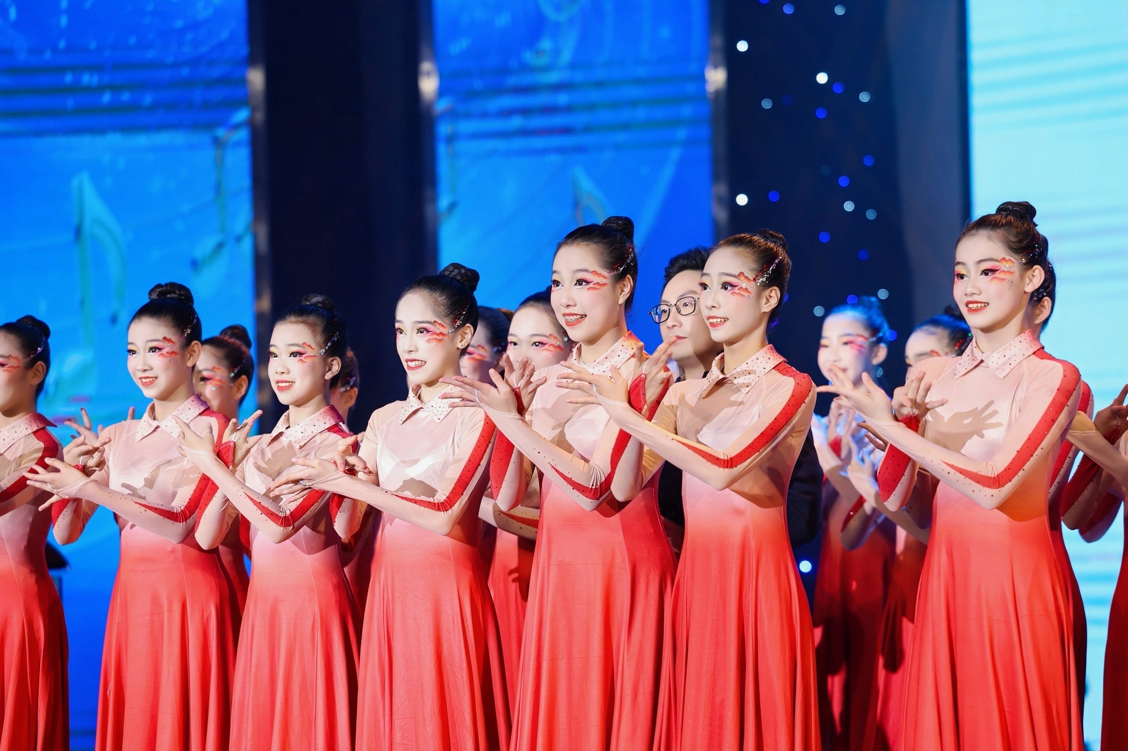 赓续中华音乐文脉，凝聚民族精神力量——“我的中国心”公益音乐会隆重举行