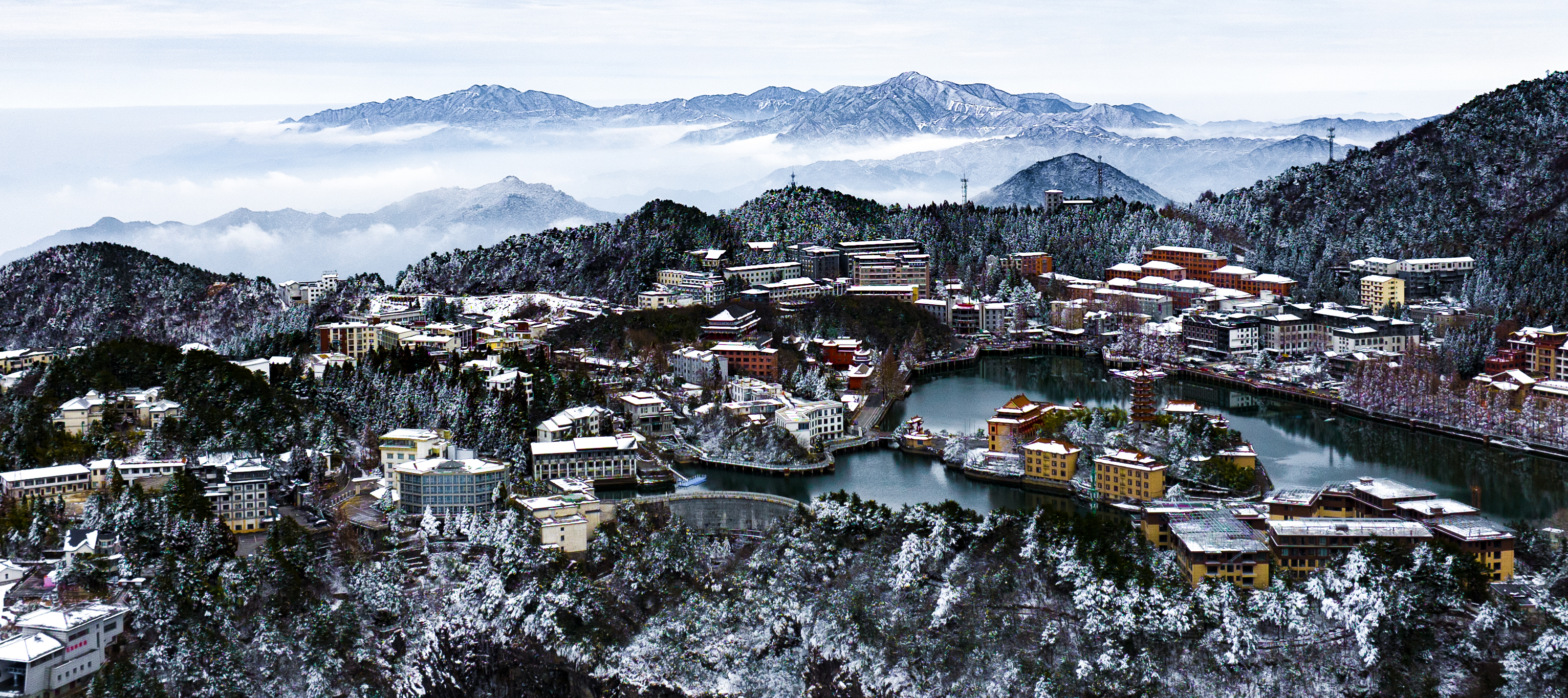 江西武宁：雾凇映云海 雪域绘仙境（图）