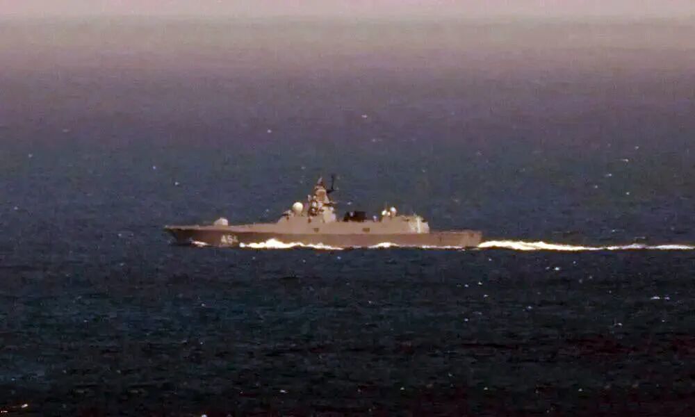 唐驳虎:特朗普先掳马杜罗,后抢俄油轮,揭示了这几个残酷真相