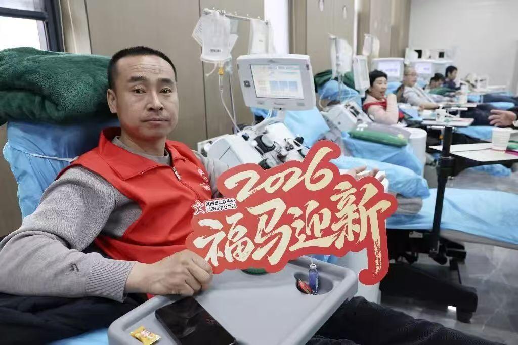 暖“心”闻:元旦献热血 善举暖寒冬