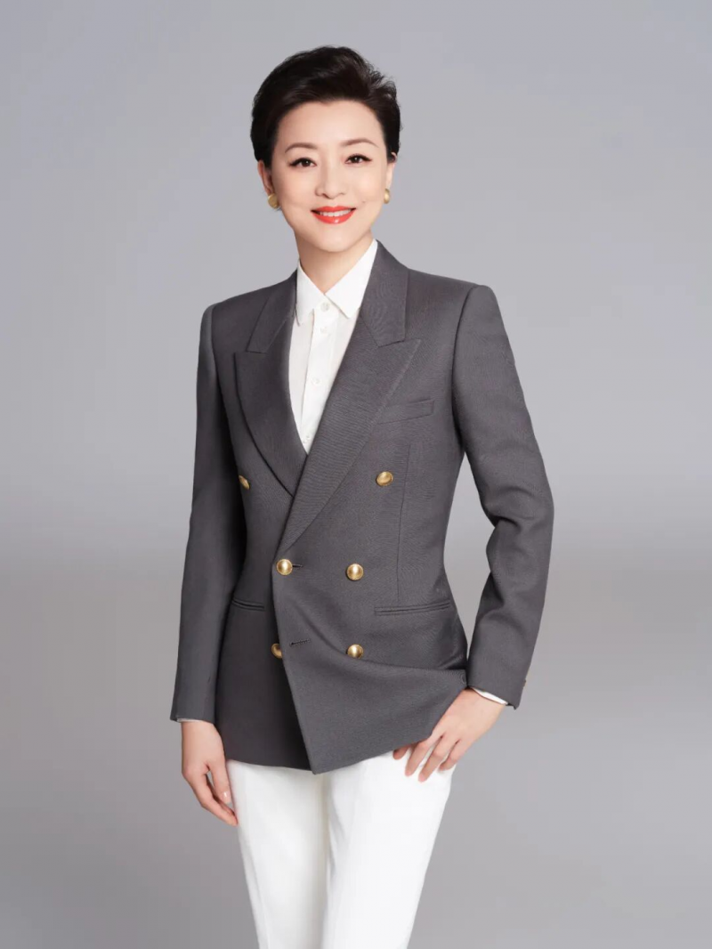 资深媒体人，阳光媒体集团董事长杨澜