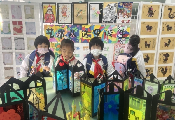 （铜陵市第七中学“迎元旦•展风采”作品展）