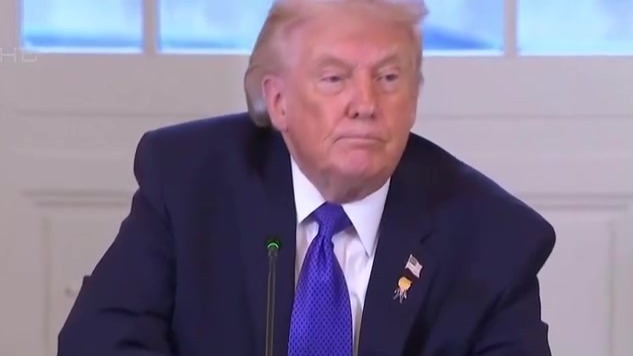 特朗普称将于2月在白宫会晤哥伦比亚总统