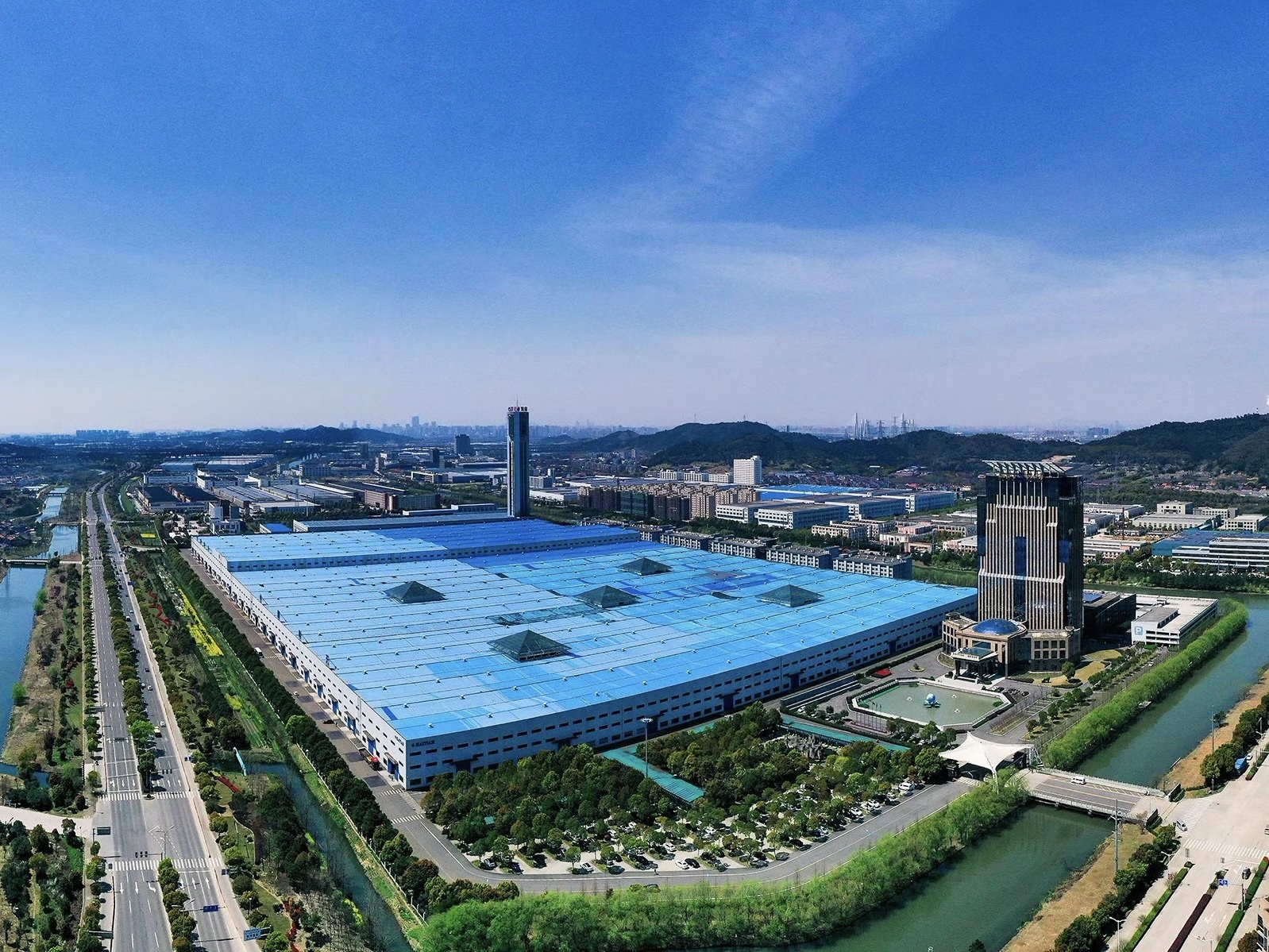 图为小港装备产业基地航拍