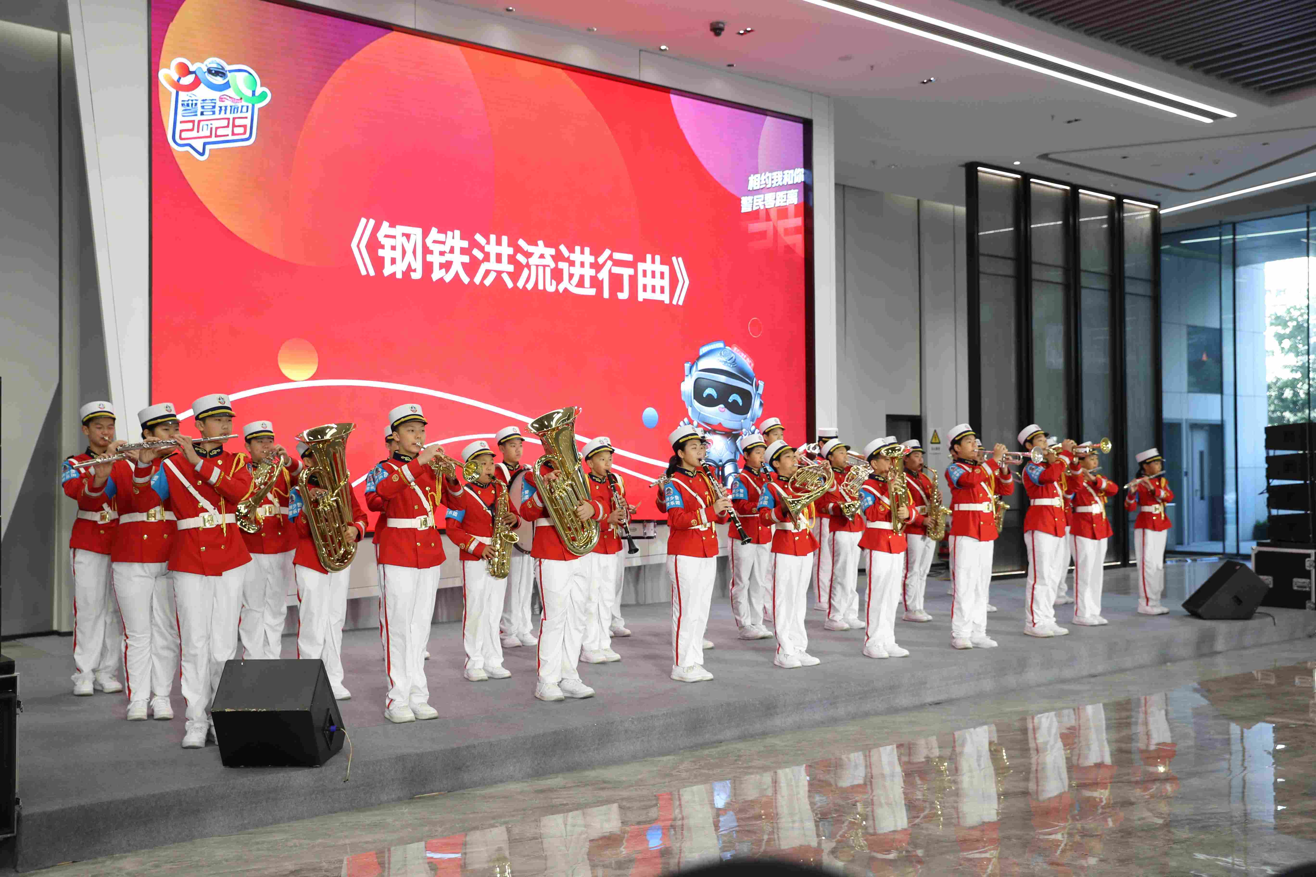 深圳少年警营:“三位一体”教官体系构建青少年教育新标杆