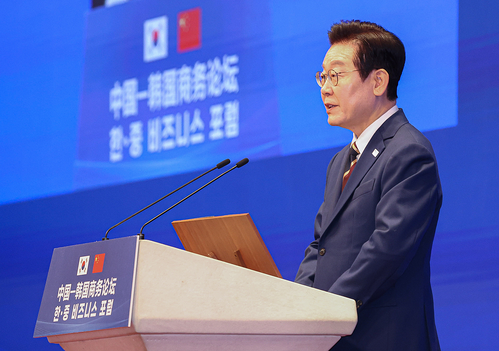 凤凰早报|中方加强对日出口管制;委方称马杜罗享有绝对豁免权