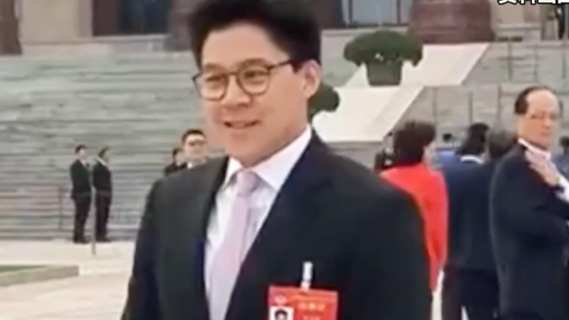 霍启刚主动公开个人财产，35套物业曝光