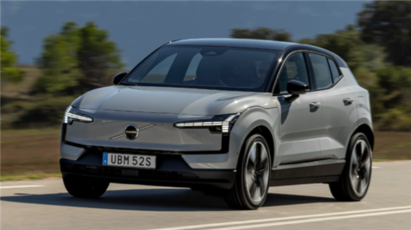 突破2700万辆！2025年中国车企全球销量首超日本