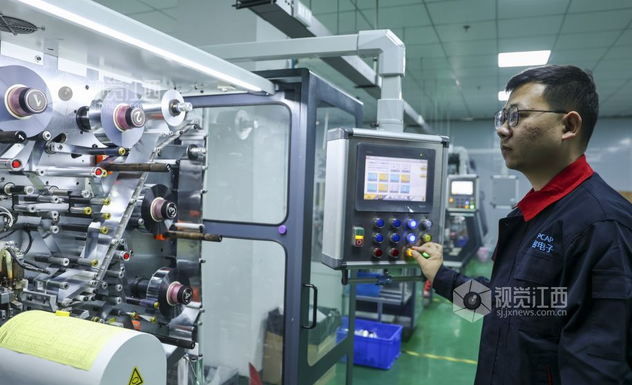 瑞昌市积极落实各项惠企政策，持续加大对民营企业的帮扶支持力度。摄影：魏东升