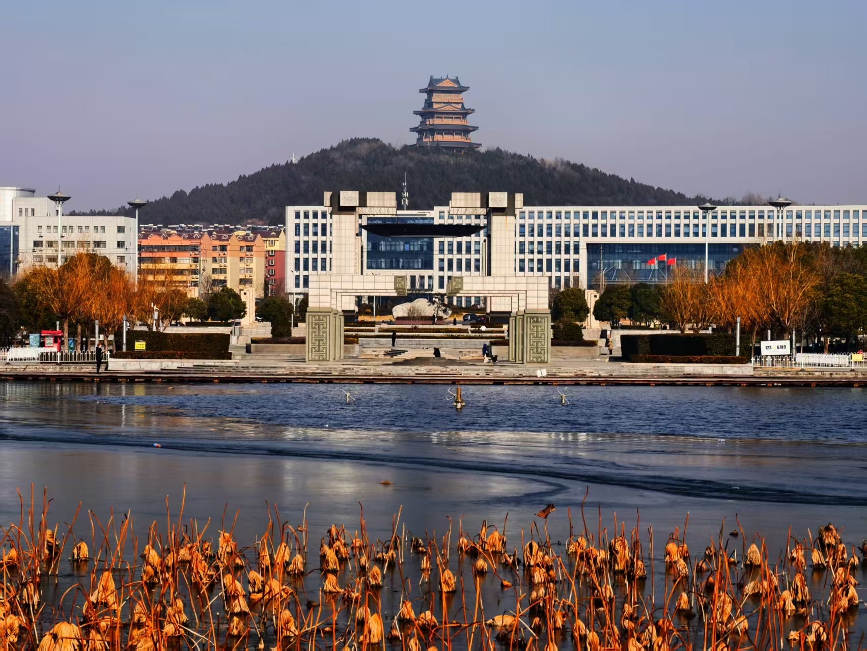 山东枣庄奚仲公园诗情画意