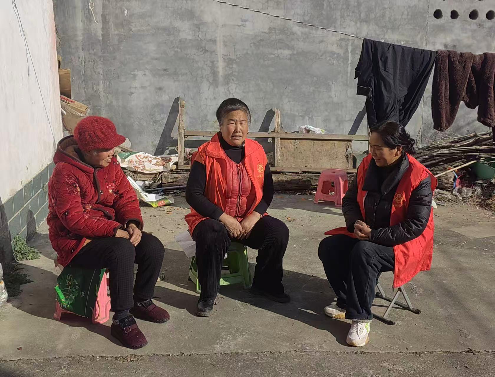 魯山縣江河社會事務綜合中心巧化妯娌糾紛筑牢基層和諧根基