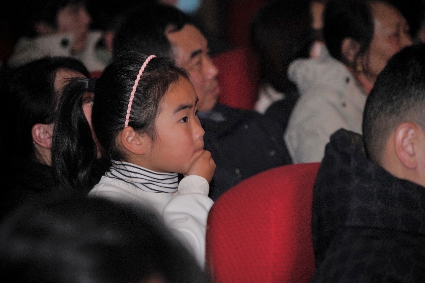 剧情深深吸引了观众